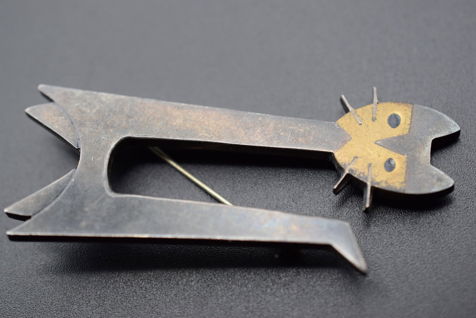 Cat Brooch Modernist 22 grams Sterling Lot GJ 554: Cat Brooch Modernist 22 grams Sterling measures 2 5/8" high