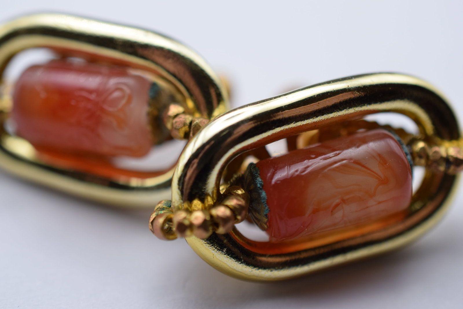 Miriam Haskell Molded Glass 1950's Clip Screw adjuster Earrings Rare Vintage Lot EH 52 (1 of 3)
