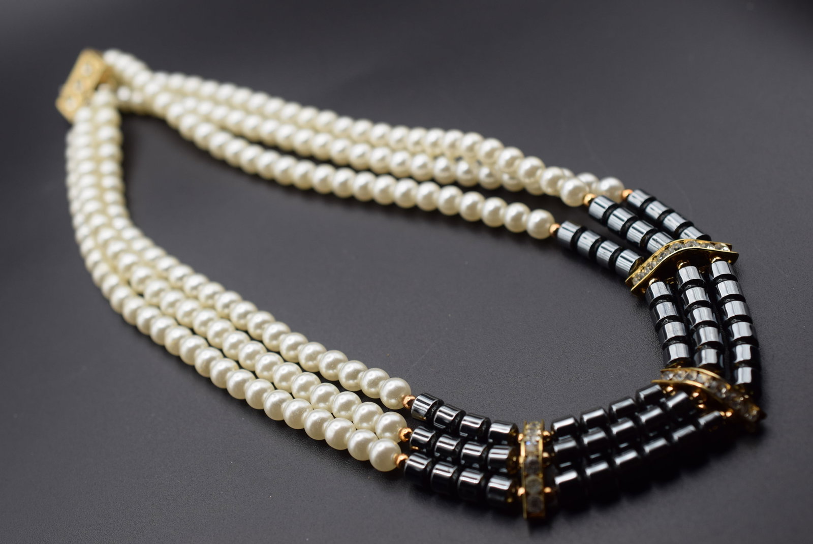 Hematite and Faux Pearl Necklace Lot HK 62 (1 of 2)