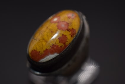 Huge Agate Sterling Silver 925 Massive Finger Ring 16 grams Size 7 Lot EH 72: Huge Agate Sterling Silver 925 Massive Finger Ring 16 grams Size 7 top is raised and measures 1 1/4" and 1/2" up