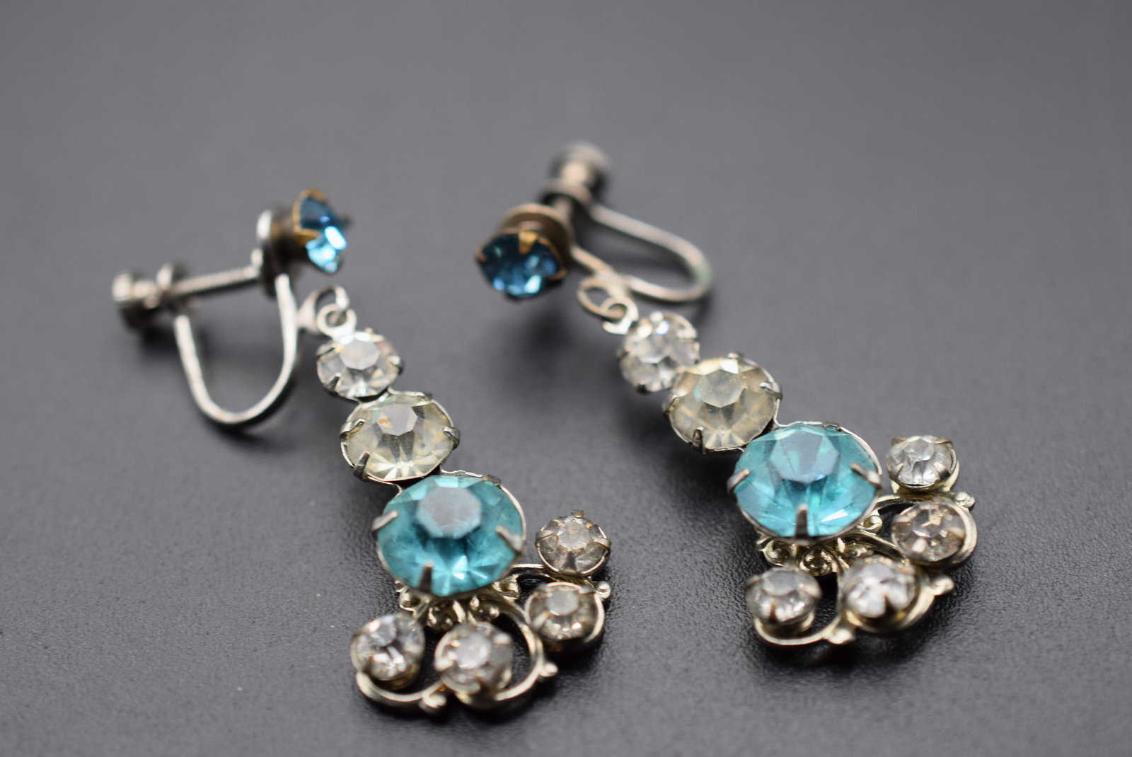 Vintage Earrings Screwback 1 1/2" Rhinestone Lot HK 136: Vintage Earrings Screwback 1 1/2" Rhinestone