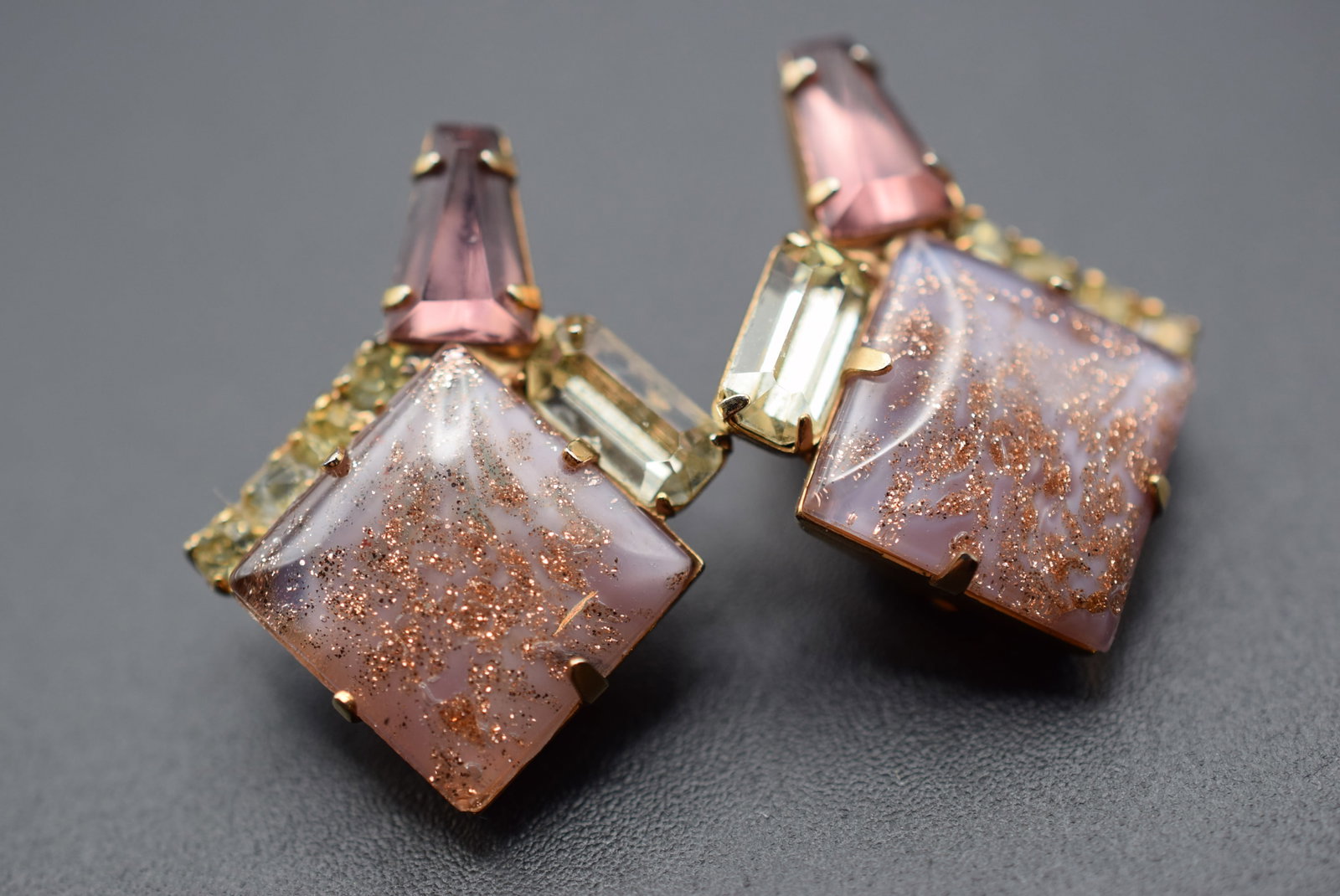 Vintage Earrings Art Glass 1940's Clip Goldstone Lot HK 140 (1 of 2)