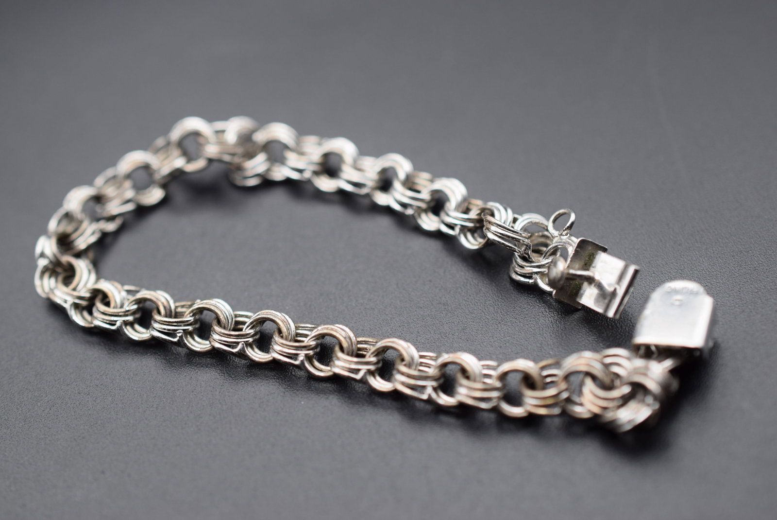 Vintage Bracelet Sterling Charm Links 7 3/8" long Lot HK 150 (1 of 2)