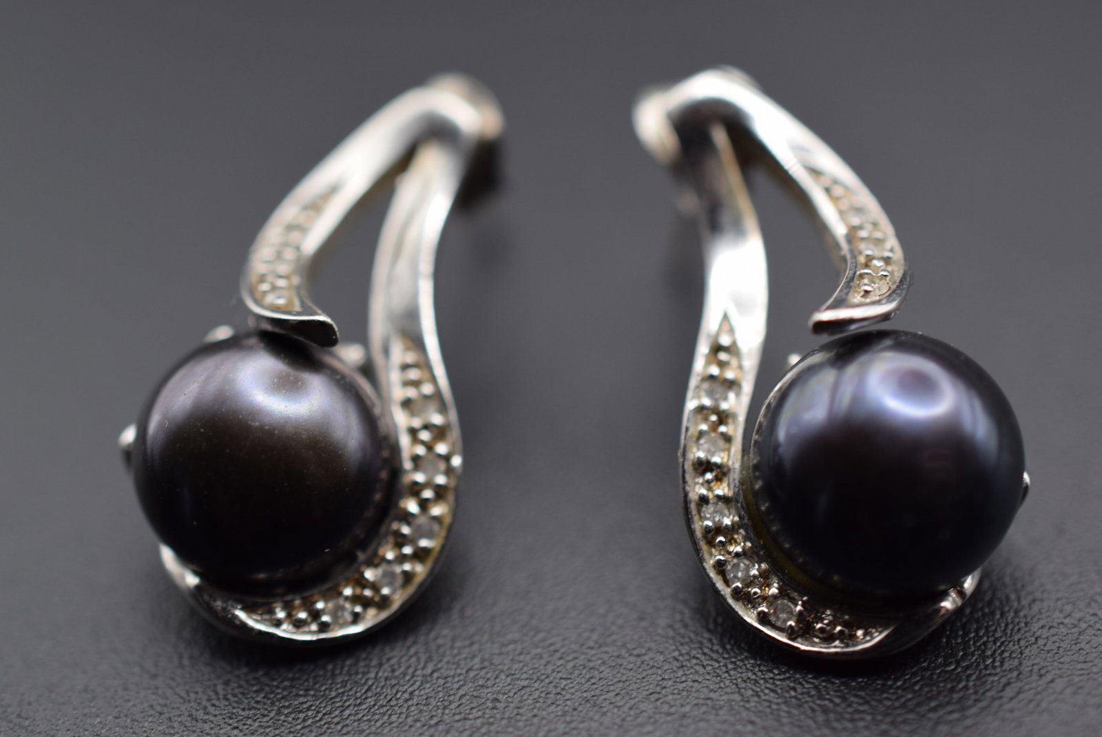 Vintage Earrings Sterling Pearl Pierced Lot HK 173: Vintage Earrings