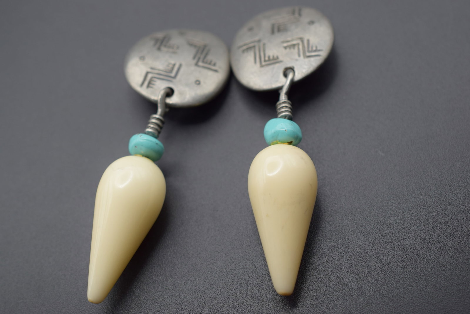 Ben Amun Clip Vintage Earrings Lot HK 208 (1 of 3)