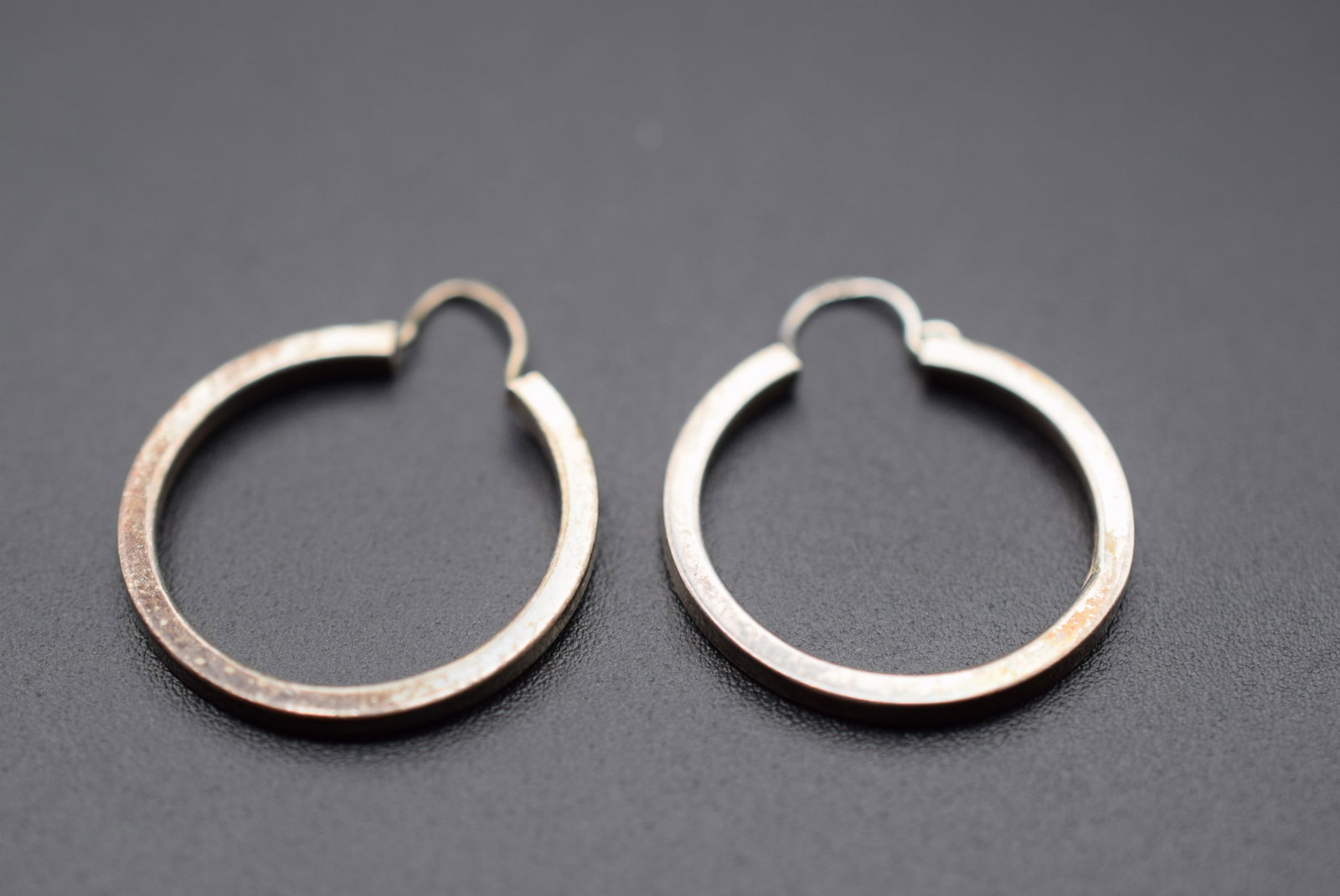Hoop Sterling Silver Vintage Pierced Earrings Lot HK 257: Hoop Sterling Silver Vintage Pierced Earrings