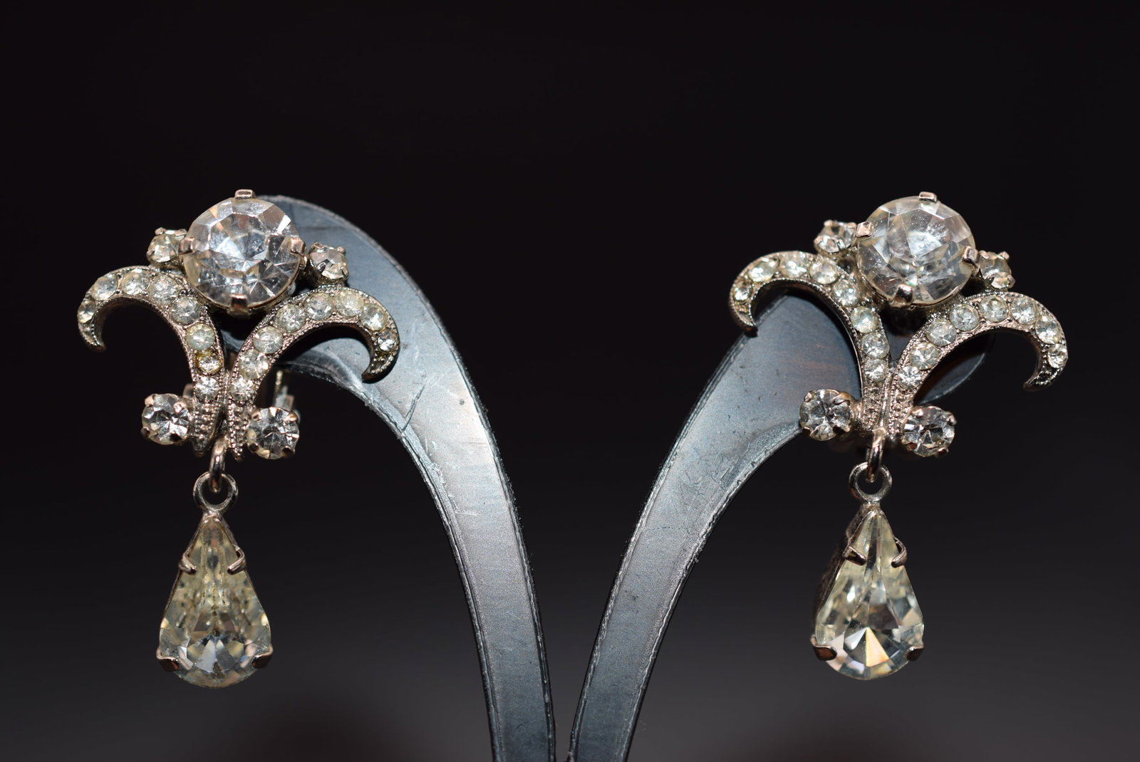 Clip Rhinestone 1940's Vintage Earrings Lot HK 265 (1 of 3)
