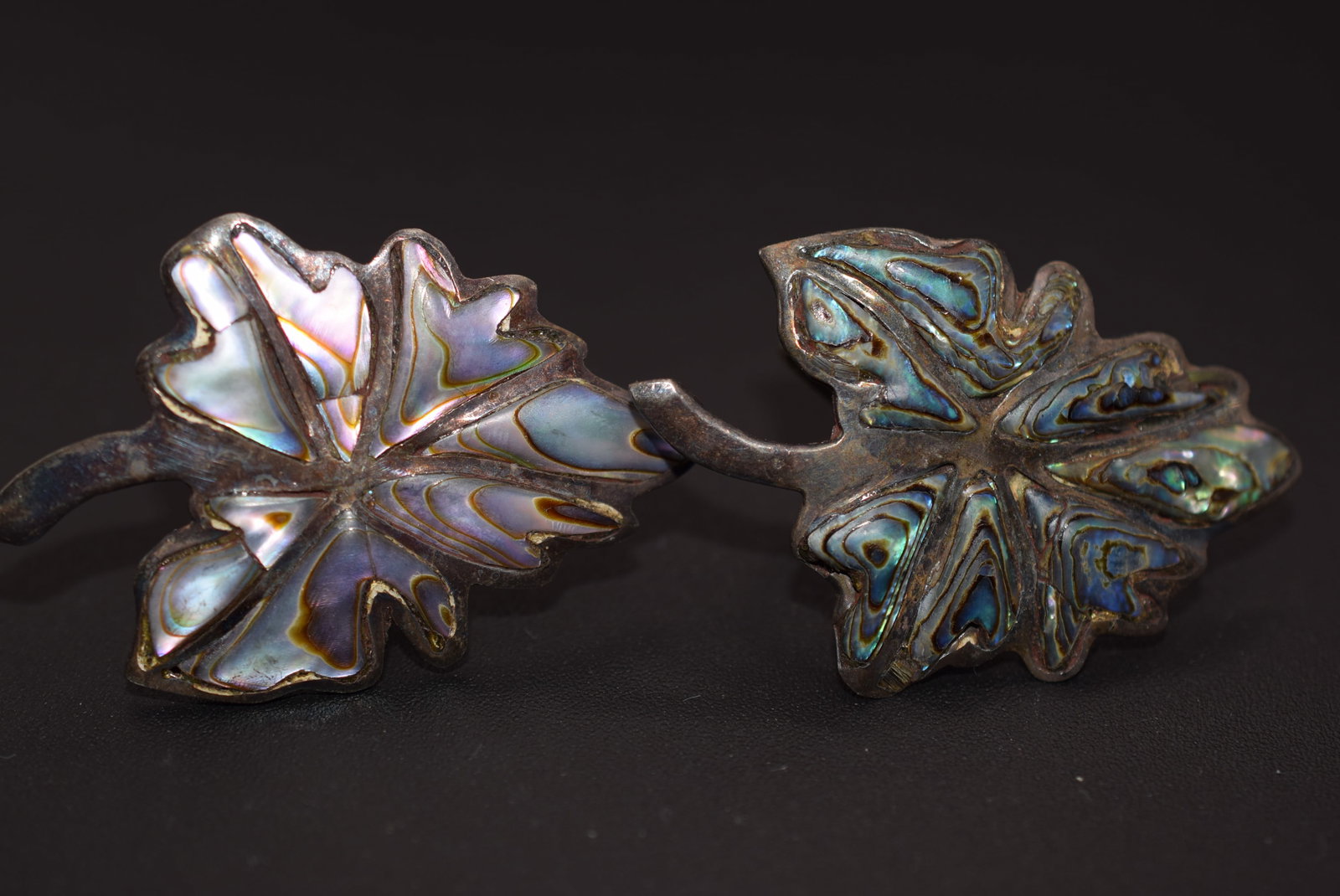 Sterling Silver Abalone Screw back Earrings Vintage Lot# BE 303: Sterling Silver Abalone Screw back Earrings Vintage measures 1 5/8" x 1/8" signed Sterling and 3 in Eagle mark weighs 9.23 grams
