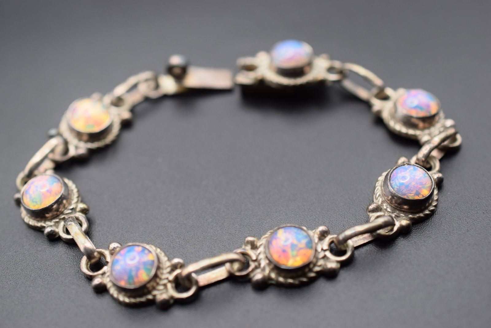 Faux Opal Sterling Silver 925 8" Long 20 gram signed Bracelet Vintage Lot HK 317: Faux Opal Sterling Silver 925 8" Long 20 gram signed Bracelet Vintage