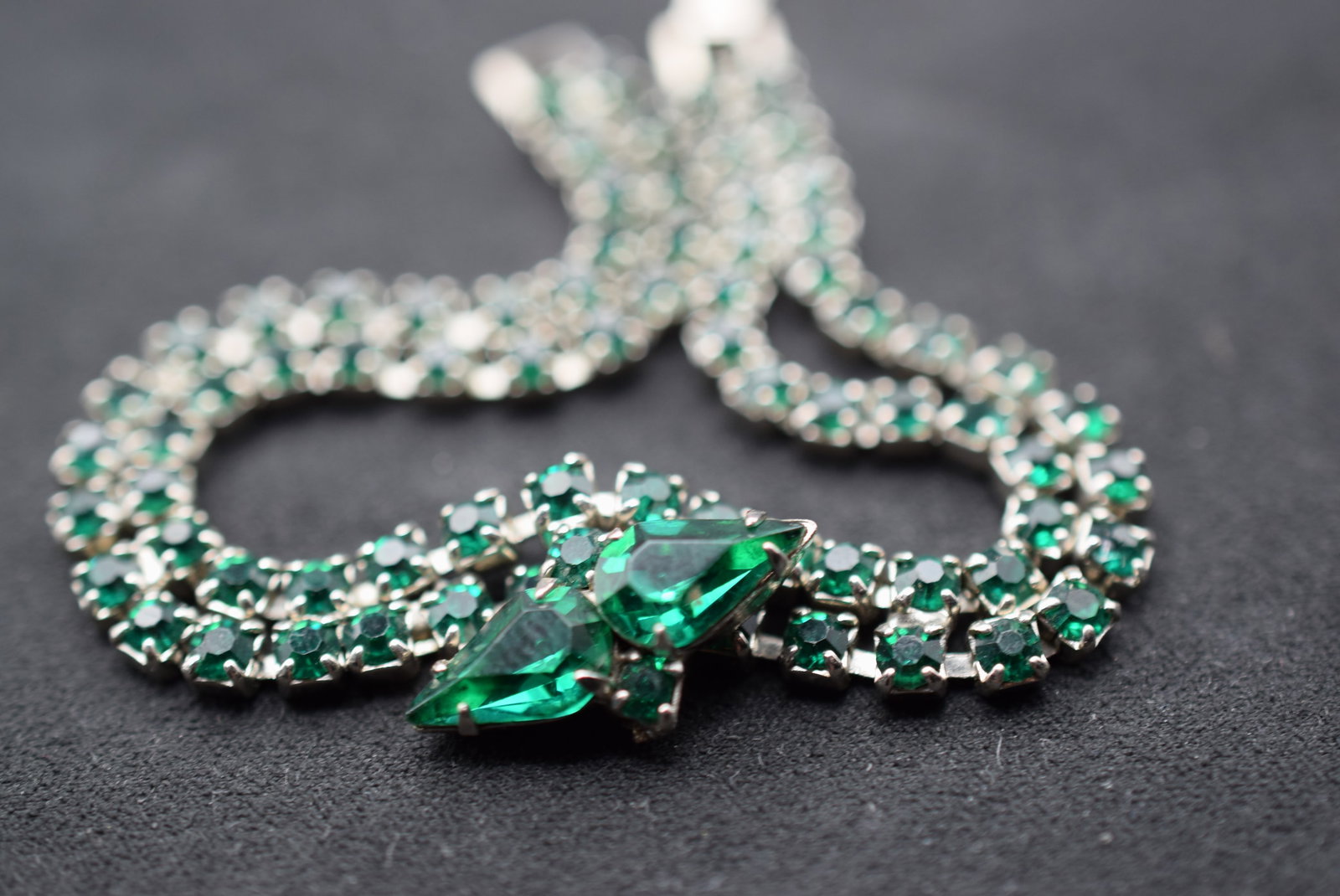 Bracelet Vintage 1950's Green Rhinestone Lot HK 360 (1 of 3)