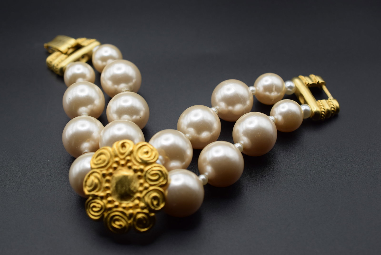 Bracelet Vintage Big Faux Pearl Lot HK 371 (1 of 2)