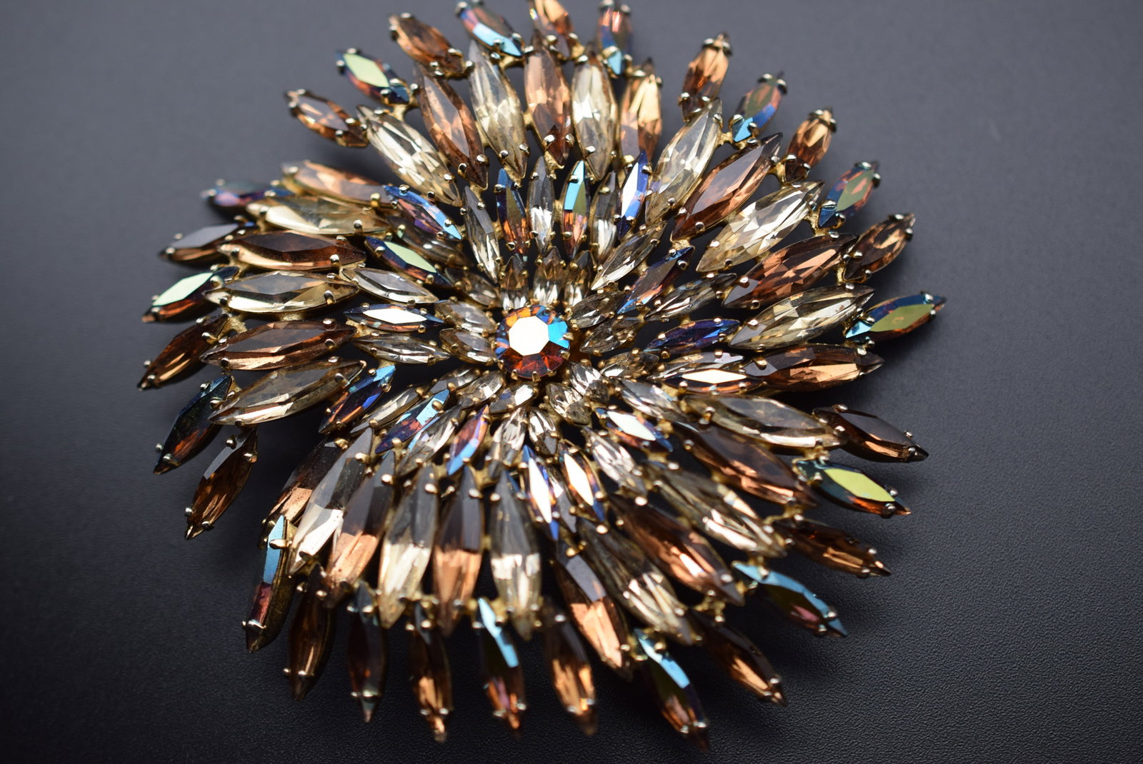 Sherman Pancake Brooch Pin Massive Statement Rare ! 3 3/4" Lot# BE 393: Sherman Pancake Brooch Pin Massive Statement Rare ! 3 3/4" in diameter - Stunning - Signed Sherman