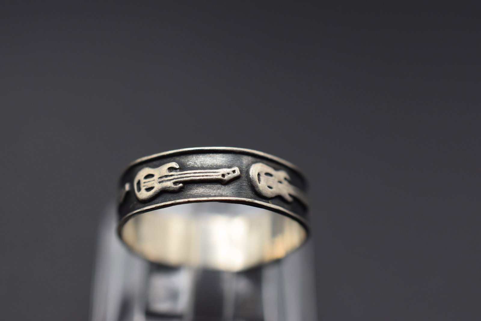 Guitar Enamel One Size Ring Vintage Sterling Size 6 But One size Lot HK 428: Guitar Enamel One Size Ring Vintage Sterling Size 6 But One size adjustable