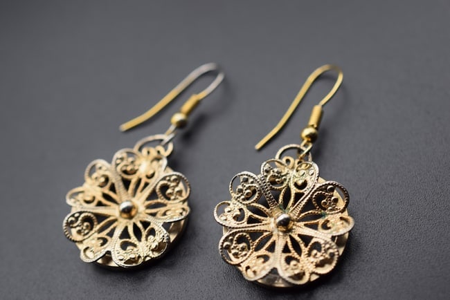 Filigree Drop Earrings Pierced Lot EH 439 (1 of 2)