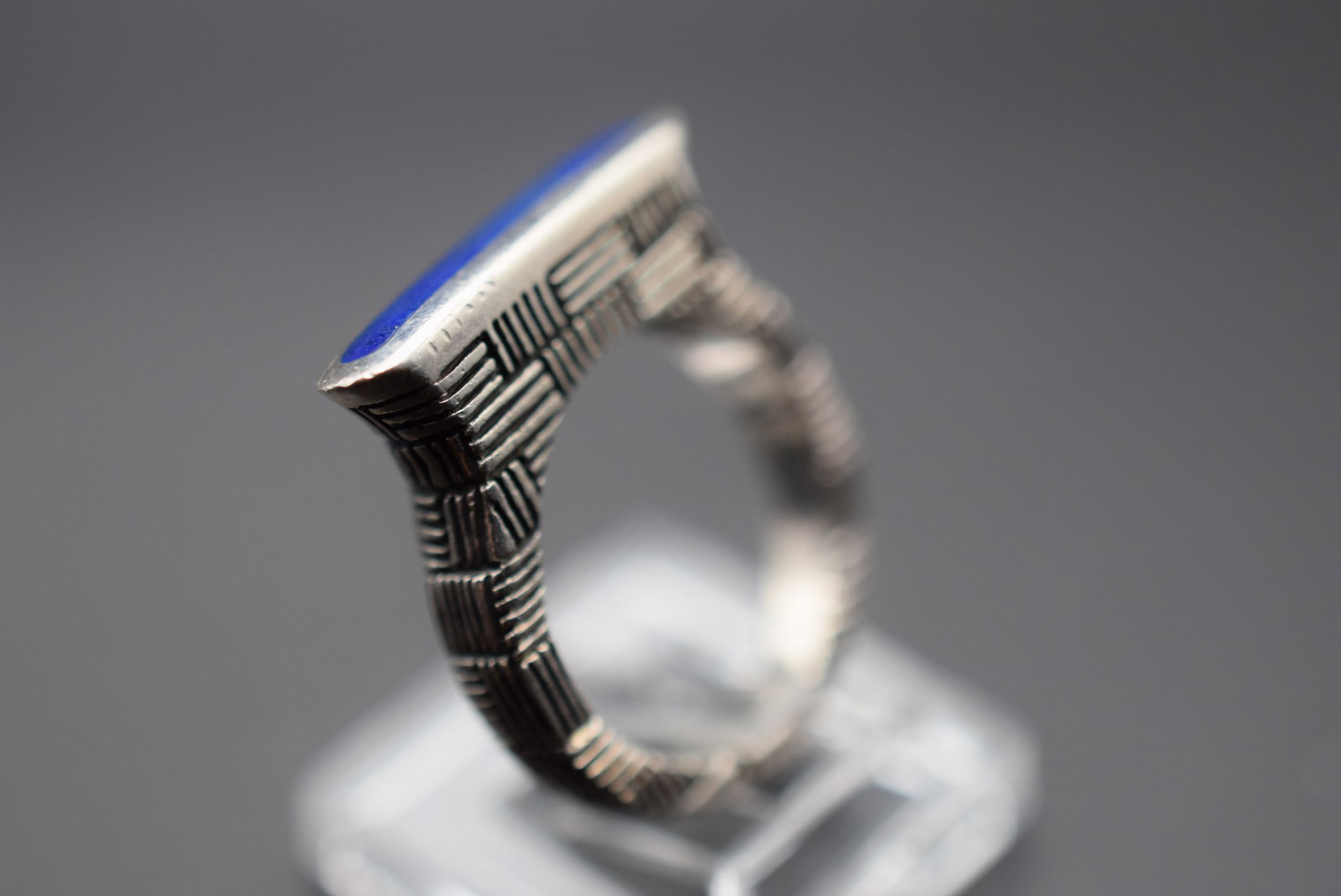 Lapis Ring Vintage Sterling Size 6 weighs 6.8 grams Lot HK 451: Lapis Ring Vintage Sterling Size 6 weighs 6.8 grams