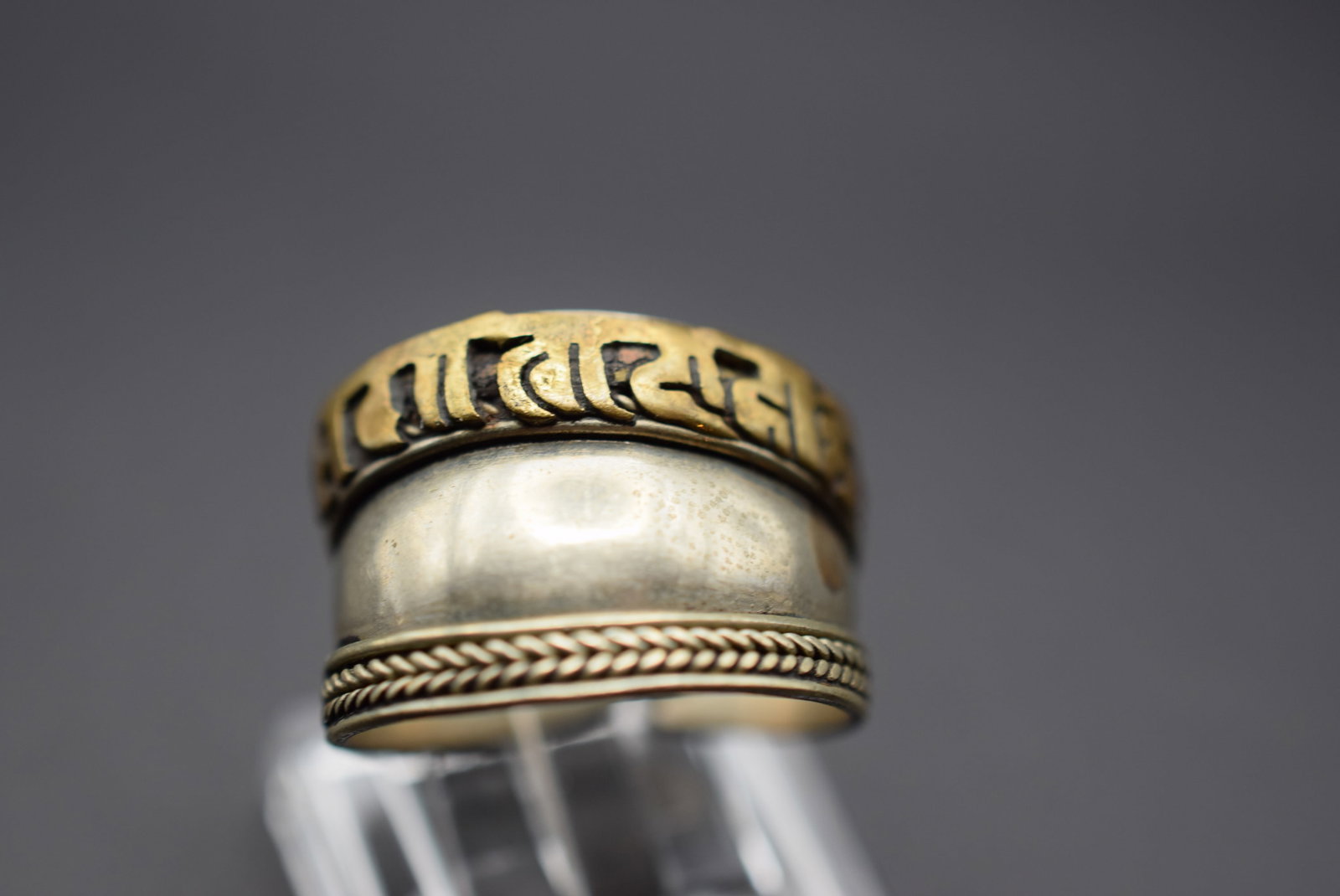 Old Wide Band Ring Vintage Sterling Size 6 Lot HK 484: Old Wide Band Ring Vintage Sterling Size 6