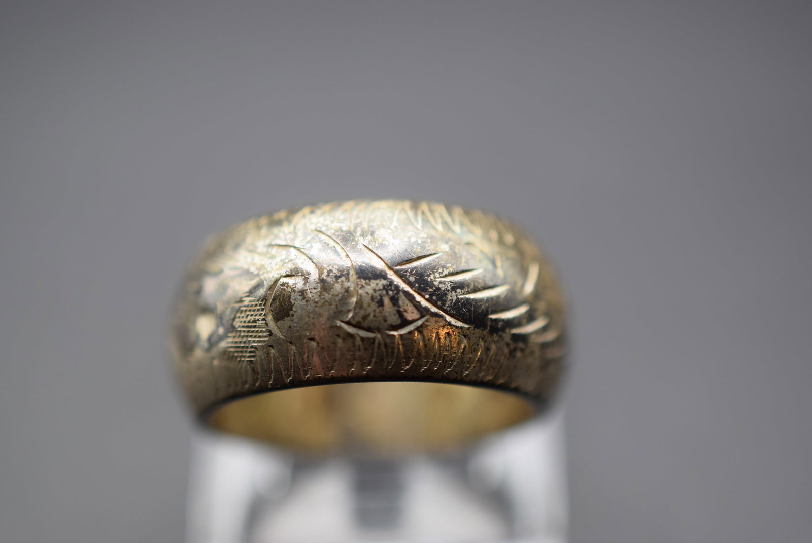 Etched Thick Ring Vintage Sterling Size 7.75 Lot HK 529: Etched Thick Ring Vintage Sterling Size 7.75