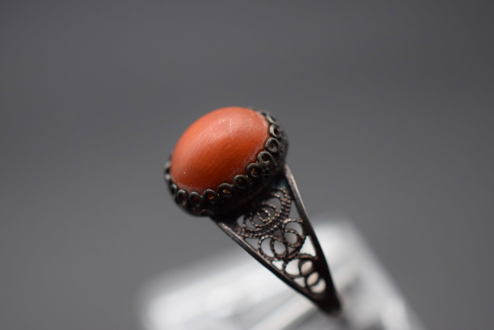 Coral Filigree Old Ring Vintage Sterling Size 6.25 Lot HK 557: Coral Filigree Old Ring Vintage Sterling Size 6.25