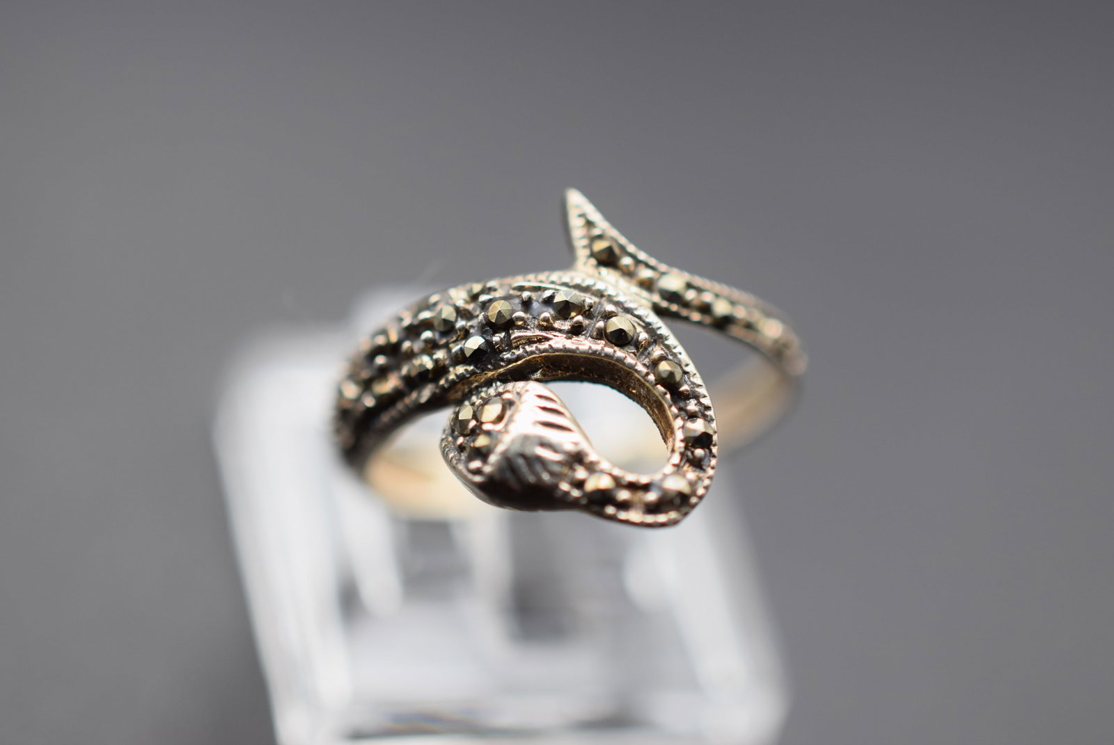 Marcasite Snake Ring Vintage Sterling Size 6.75 Lot HK 567 (1 of 2)