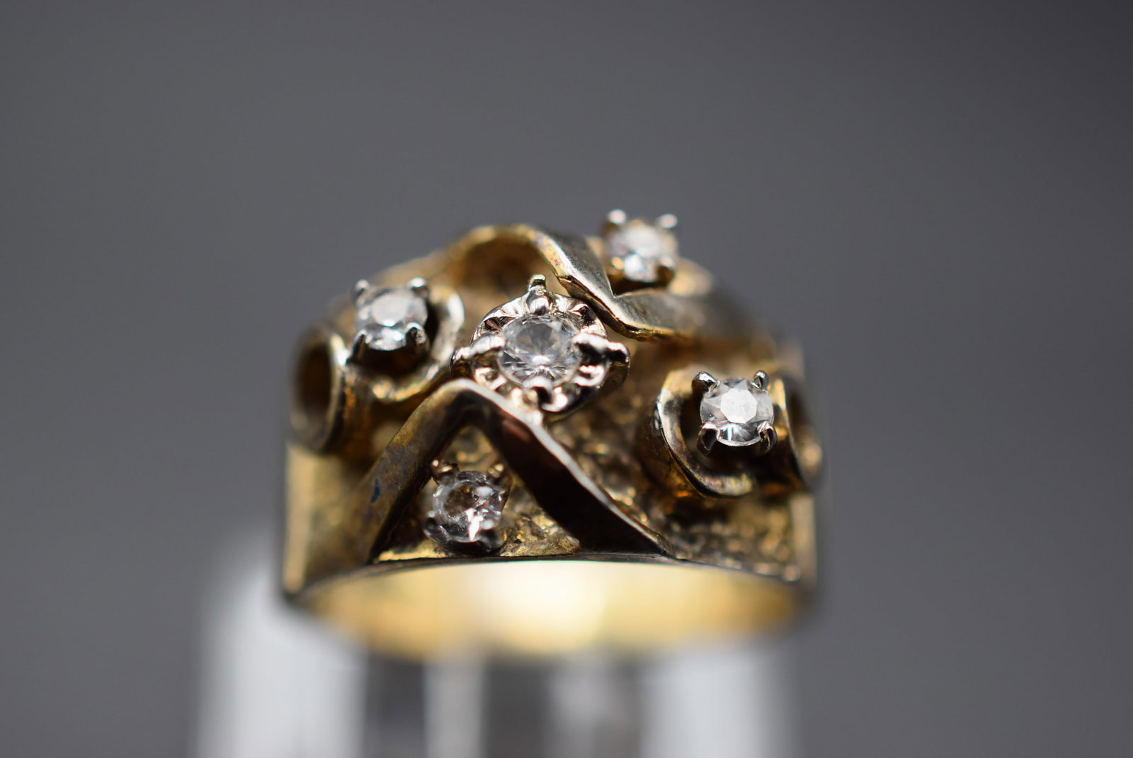 1970's Ring Vintage Lot HK 575 (1 of 2)