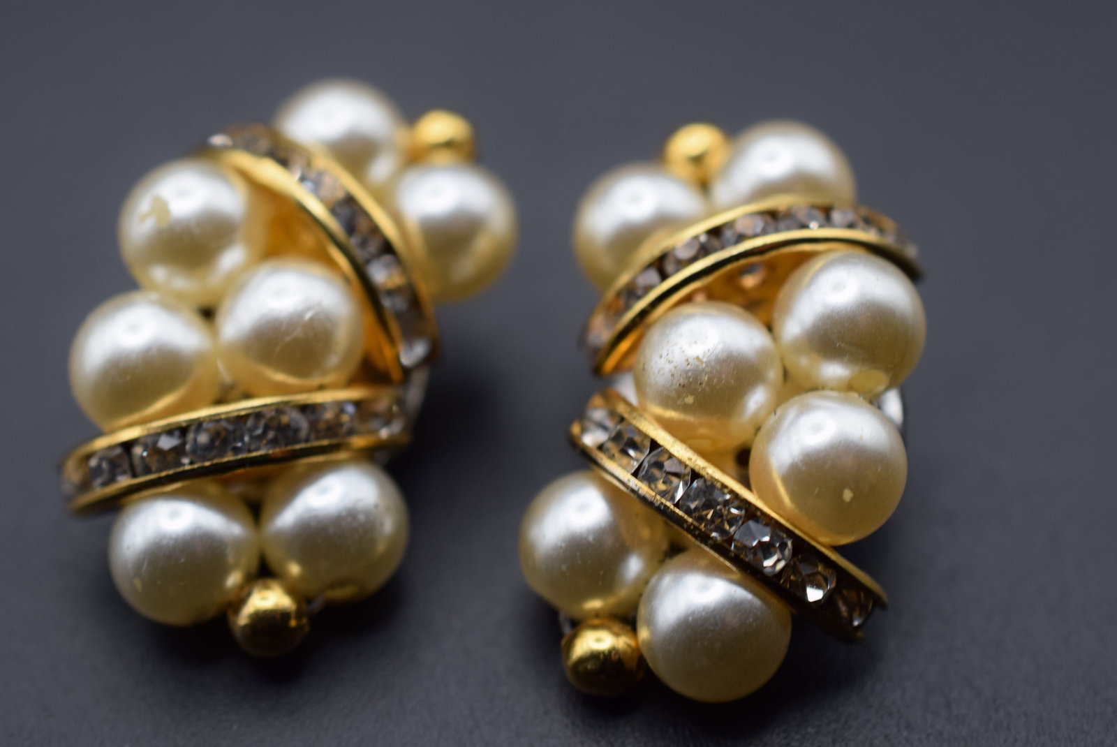 Huge Clip Earrings Vintage Lot HK 719: Huge Clip Earrings Vintage