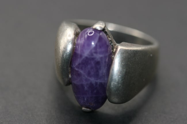 Amethyst SterlingSilver 925 Ring size 9 Lot 739: Genuine Amethyst Sterling Silver 925 Ring size 9 weighs 9.52 grams stamped STER inside