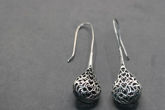 Sterling Hearts Drop Pierced Earrings Silver Lot 750: Sterling Hearts Drop Earrings Silver Pierced measures 2 3/8" x 3/4"