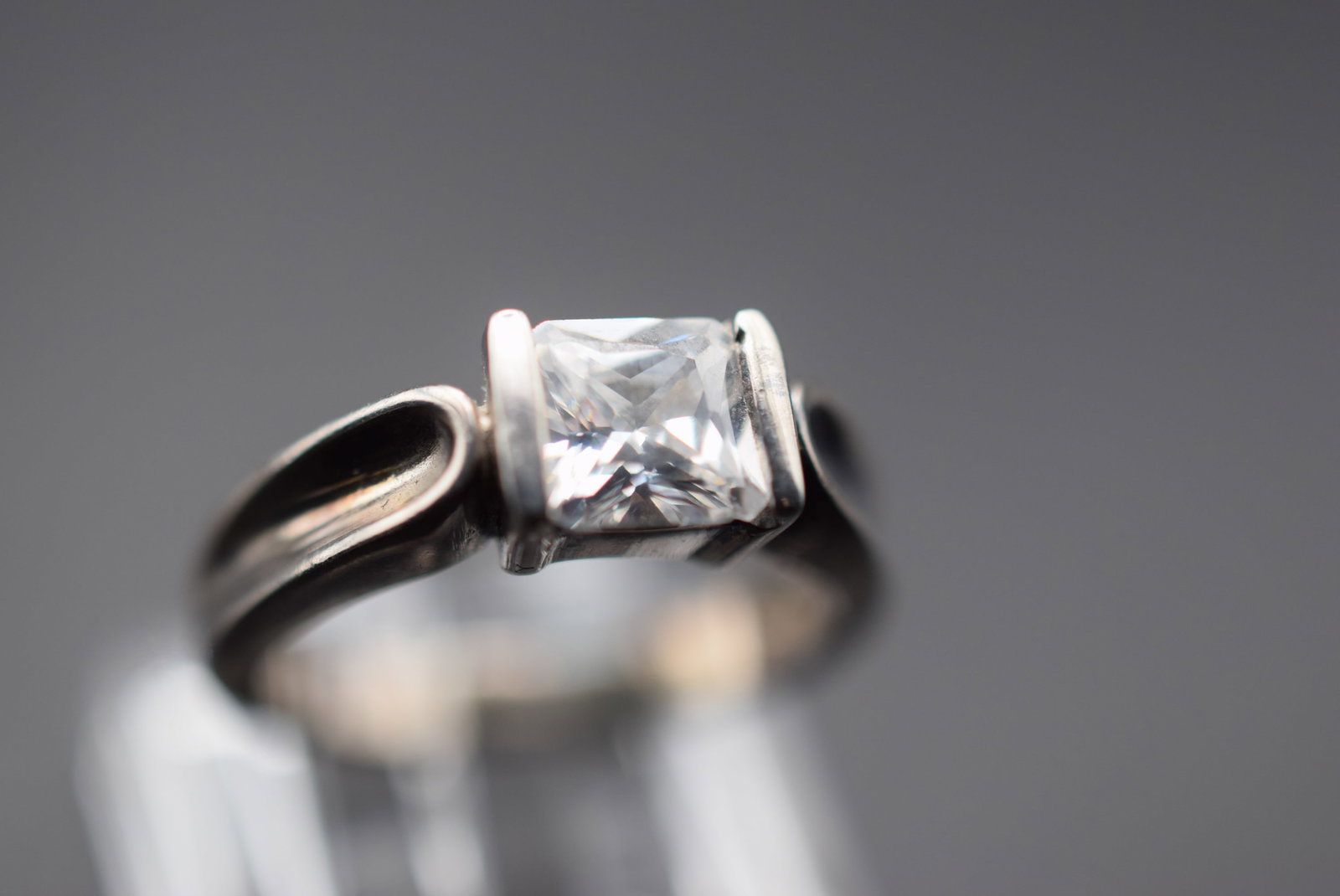 Square CZ Solitaire Sterling Silver 925 Vintage Ring Size 6 Lot EH 793 (1 of 2)