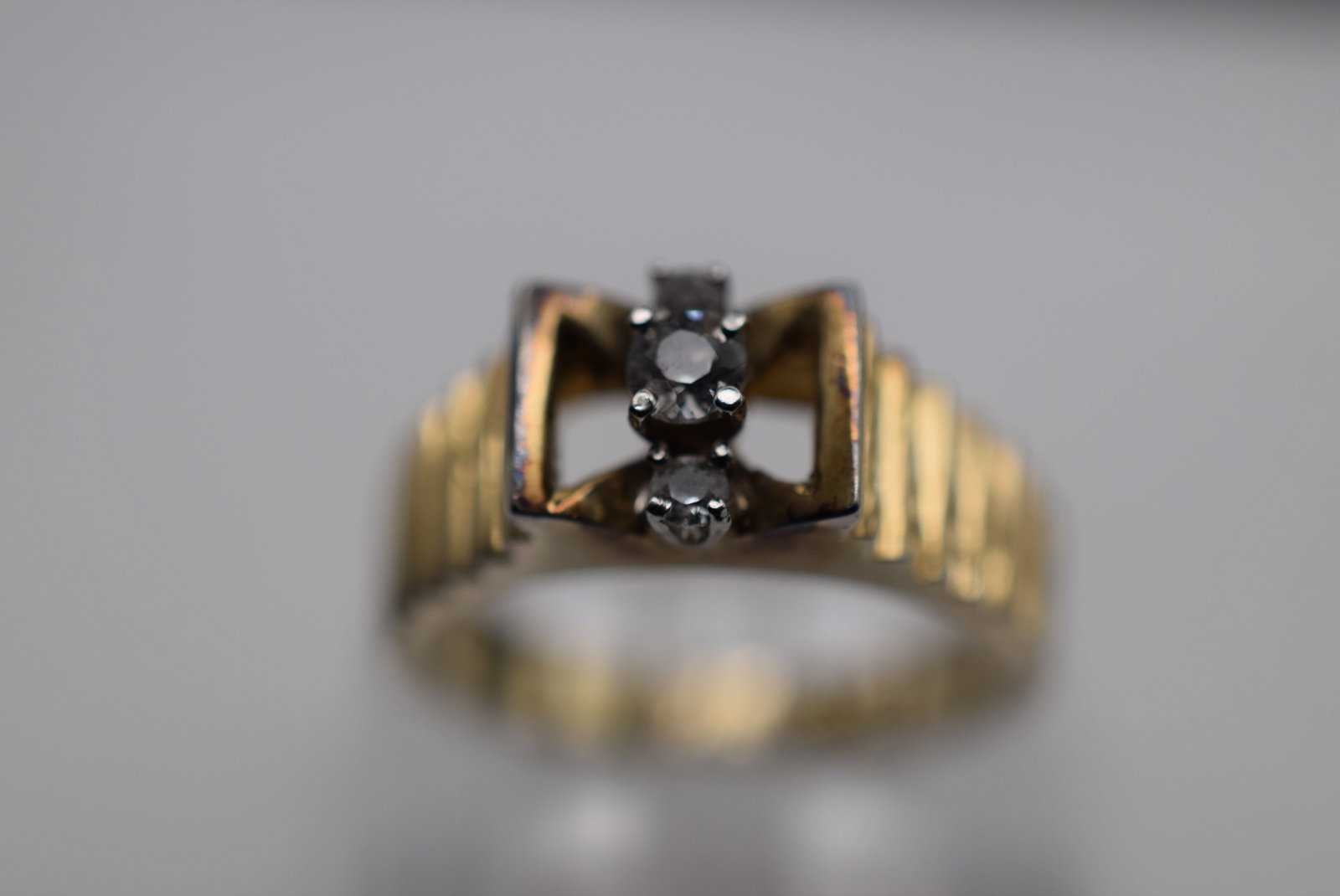 triple stone Ring Vintage 1970's Lot HK 796 (1 of 3)