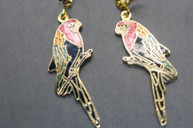 Enamel Parrot Pierced Earrings vintage Lot 797: Enamel Parrot Pierced Earrings vintage measures 2" x 3/4"