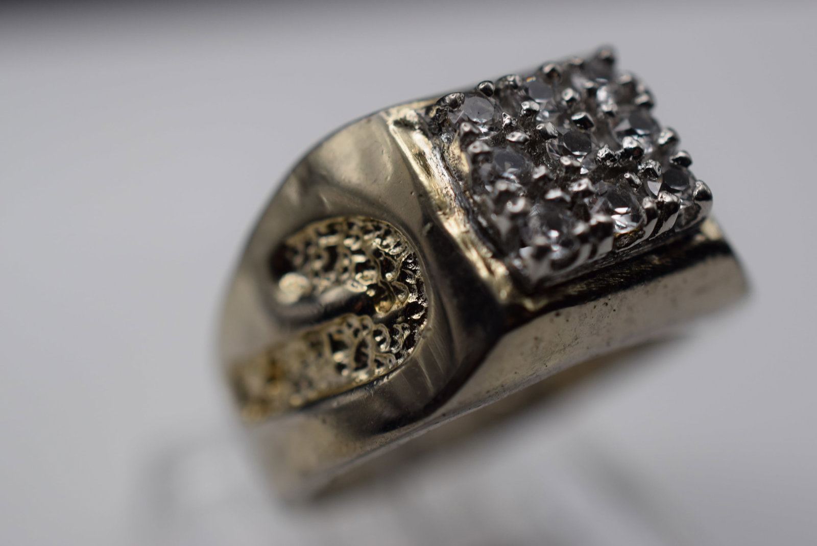 1970's Ring Vintage Sterling Lot HK 798: Ring Vintage Sterling 1970's weighs 11.75 grams signed STG