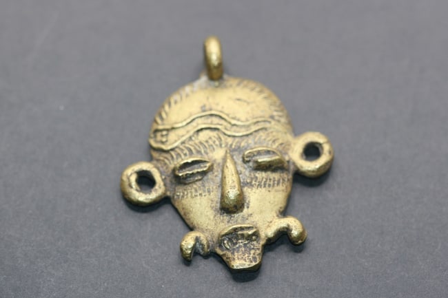 Inca Mask Face Pendant Vintage Lot 802 (1 of 2)
