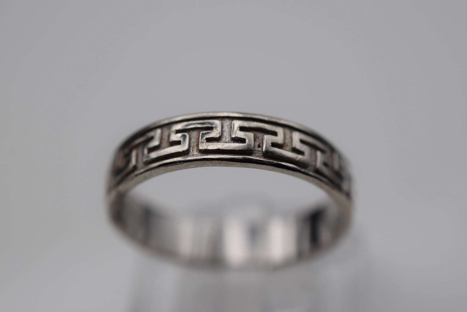 Etched Band Sterling Silver 925 Vintage Ring Size 7.5 Lot EH 873 (1 of 2)
