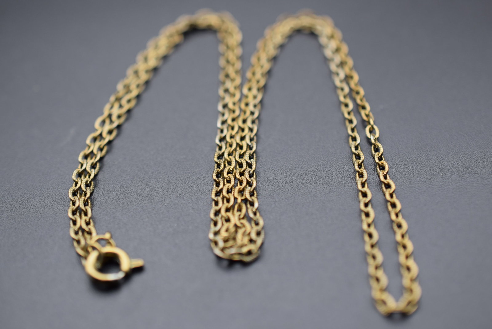 Etched Vintage Chain 24" Lot EH 889: Etched Vintage Chain 24"