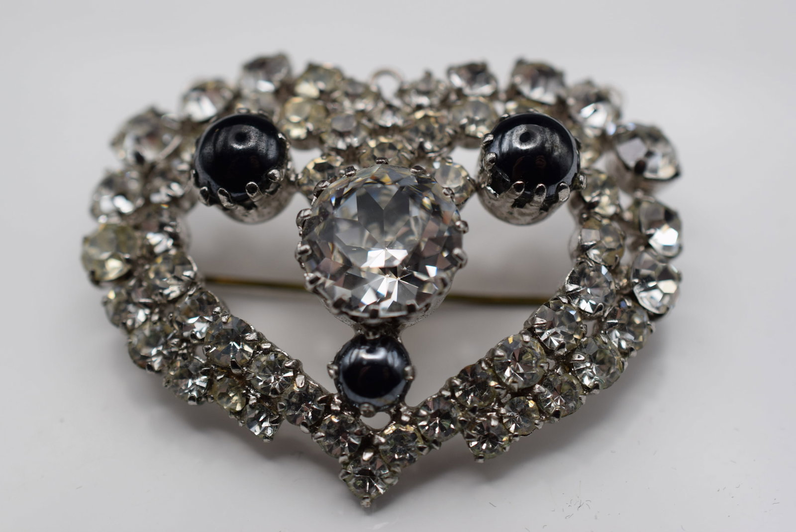 Huge Heart Rhinestone Brooch Vintage Lot HK 914: Huge Heart Rhinestone Brooch Vintage
