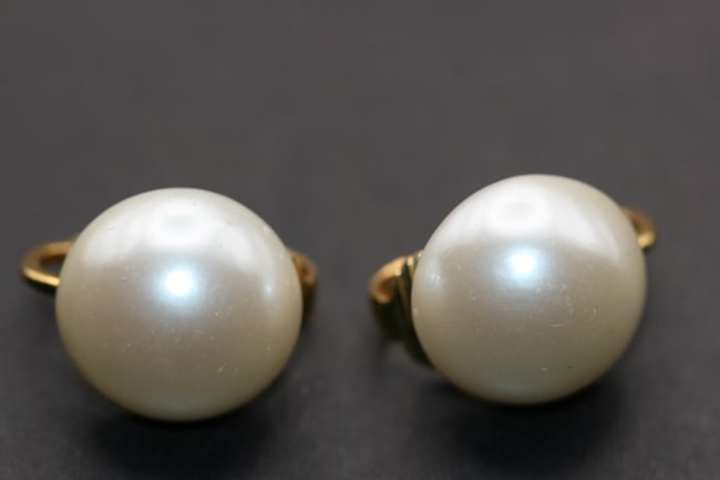 Button Pearl Clip Earrings Lot 1004: Button Pearl Clip Earrings measures 5/8" in diameter