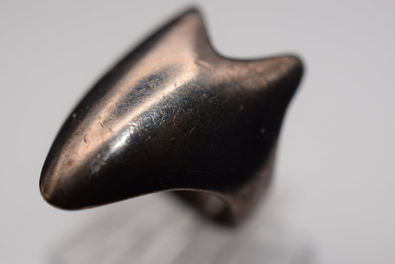 Starship Enterprise Star Trek Shaped Sterling Silver 925 Vintage Ring Size 7.5 Lot EH 1022: Starship Enterprise Star Trek Shaped Sterling Silver 925 Vintage Ring Size 7.5 measires 1 1/8" signed Ster with a logo squares weighs 10.48 grams