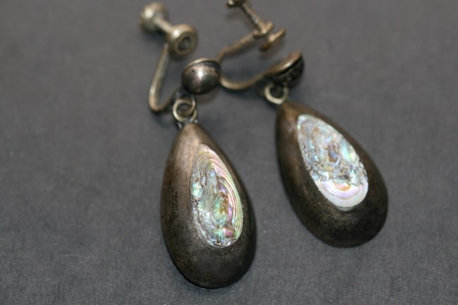 VBC Sterling Abalone Vintage Screw Back Earrings Lot 1125: VBC Sterling Abalone Vintage Screw Back Earrings measures 1 1/2"x 5/8" weighs 8.2 grams signed on the backs in two places each