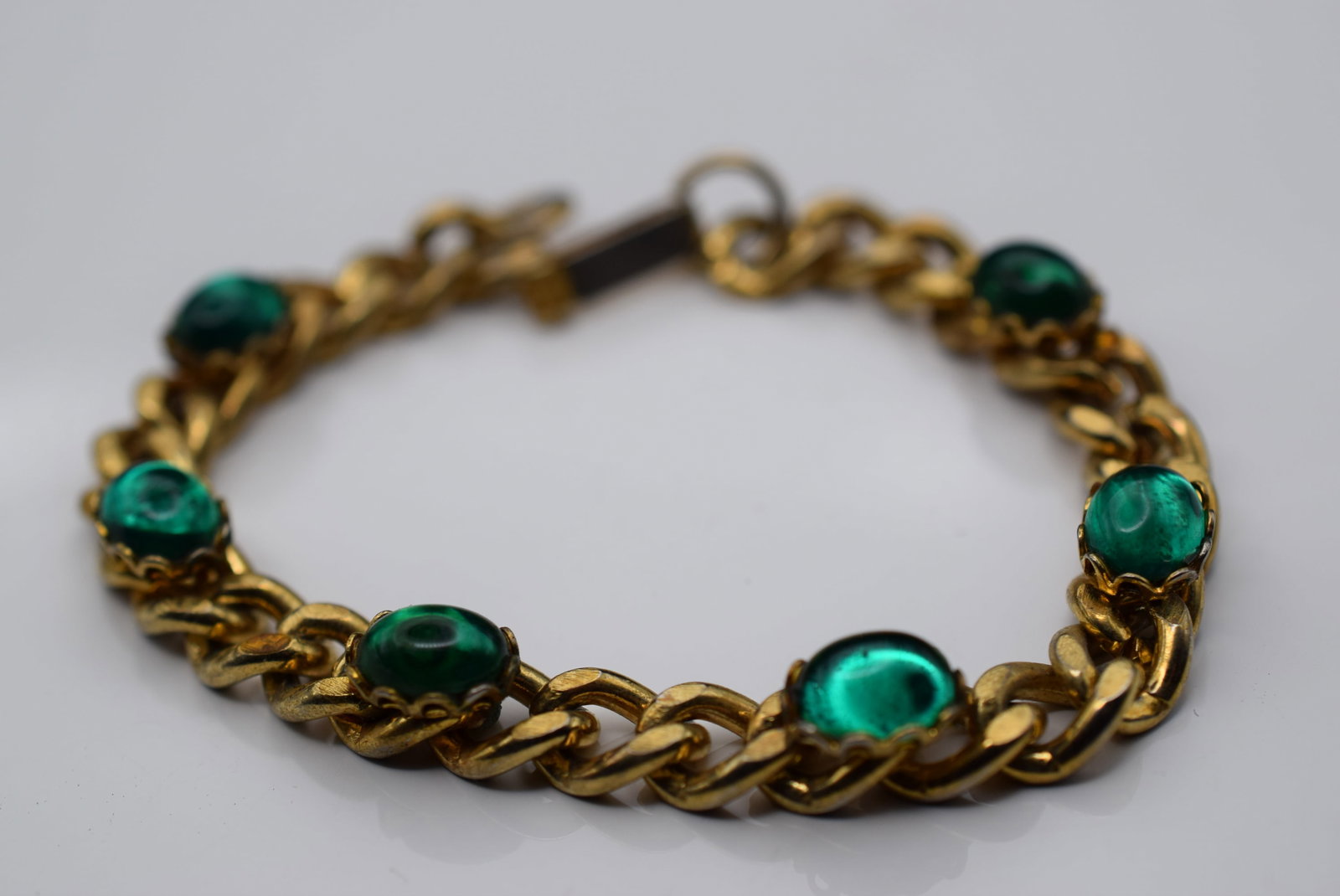 Green Glass Cabochon Bracelet 1940's Vintage Lot HK 1202 (1 of 2)