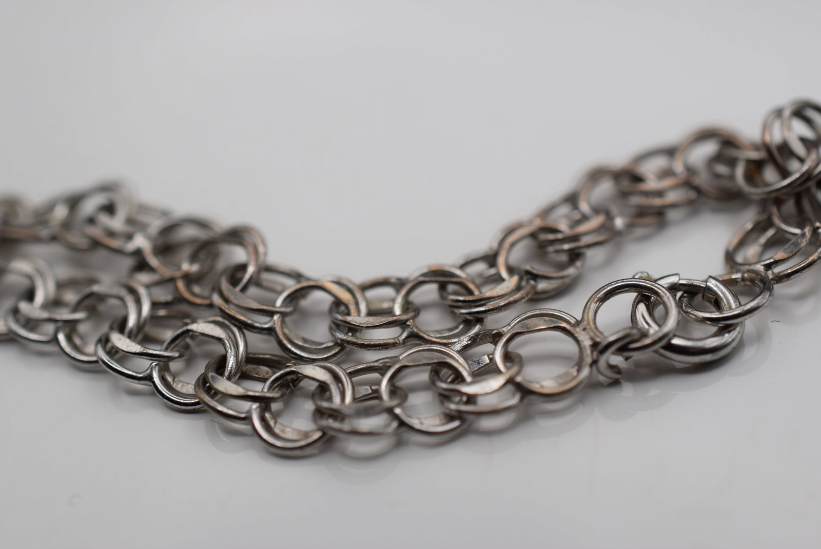 800 Sterling Signed 1960's Vintage Charm Bracelet Lot HK 1211: 800 Sterling Signed 1960's Vintage Charm Bracelet sined 800 on the bale