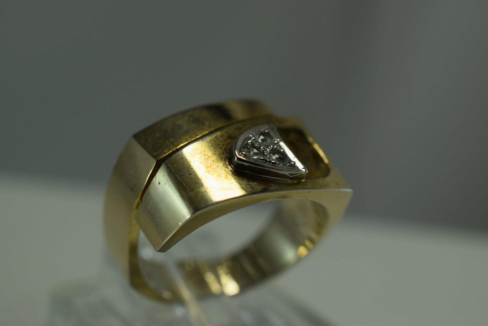1970's vintage Ring Size 5.5 Lot IL 31 (1 of 2)