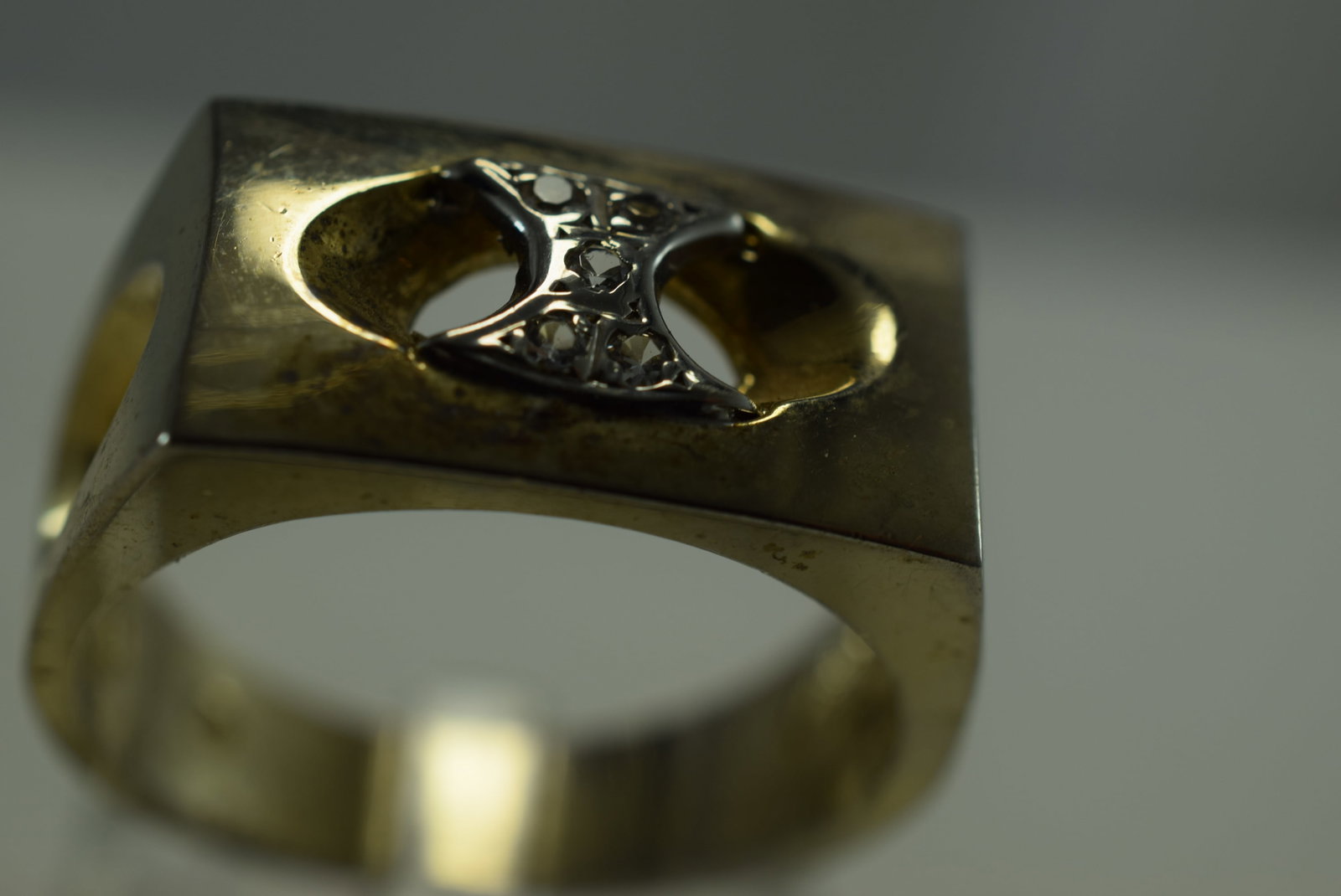 1970's vintage Ring Size 9.5 Lot IL 42 (1 of 2)