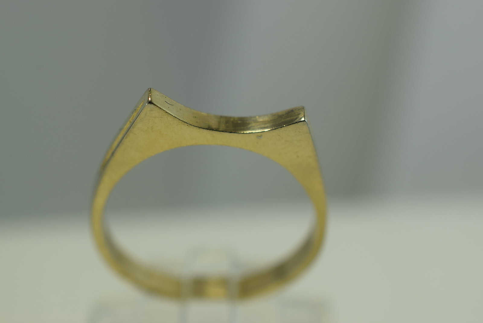 1970's vintage Ring Size 6.25 Lot IL 46 (1 of 2)