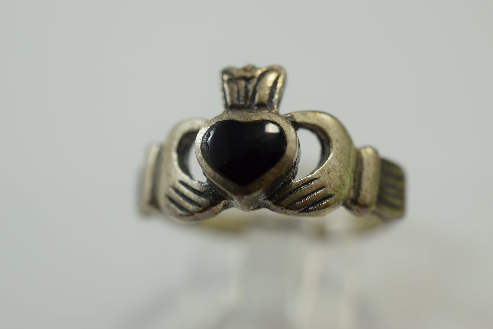 Claddah Onyx Sterling Vintage Ring Size 6.75 Lot IL 80: Claddah Onyx Sterling Vintage Ring Size 6.75