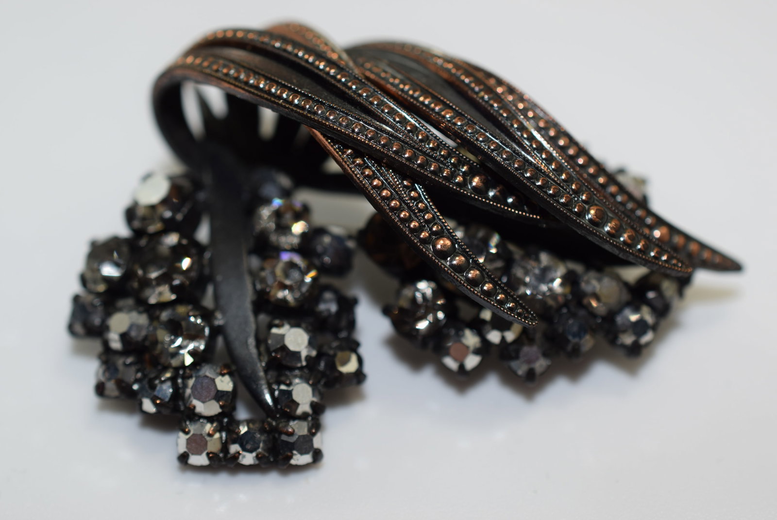 Rhinestone Brooch Pin measures 2" x 2" Lot IL 104 (1 of 2)