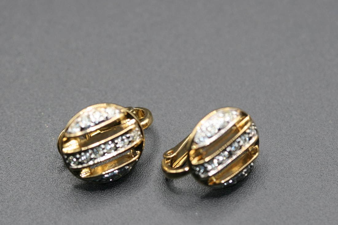 D'Orlan Dorlan Boucher Rhinestone Clip Rhinestone Earrings Signed Vintage .Lot#111 (1 of 3)