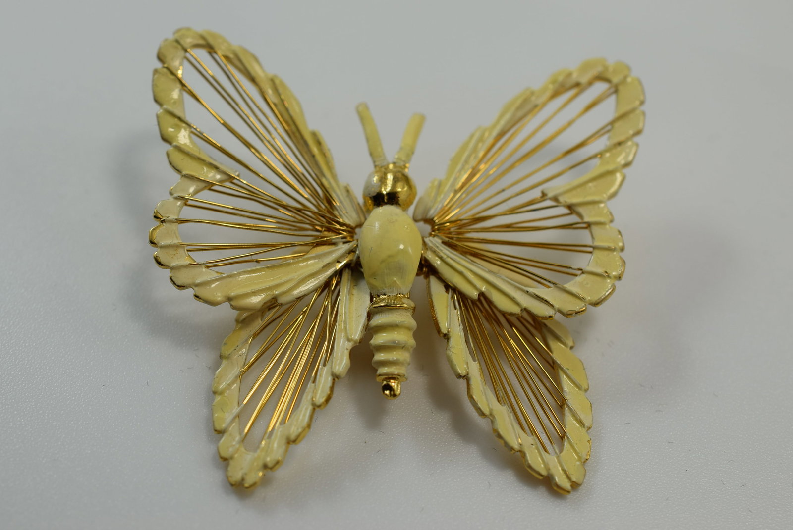 Monet Butterfly Brooch Pin Lot IL 114 (1 of 3)