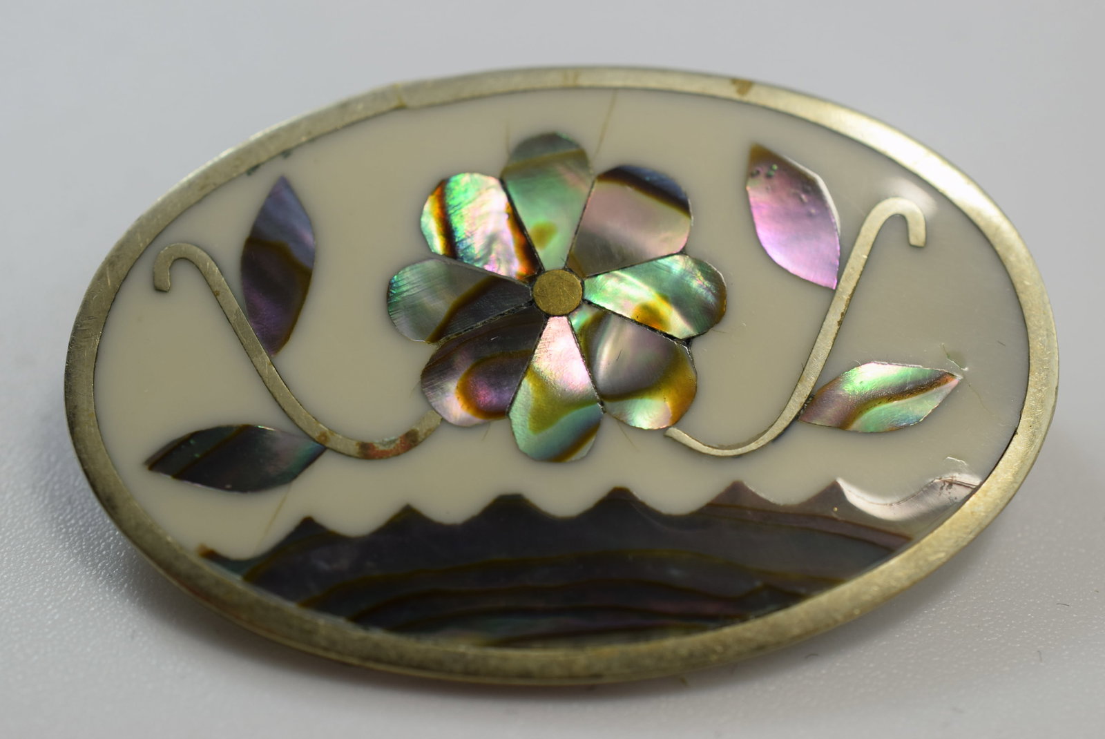 Abalone Brooch Pendant 1 5/8" Lot IL 167: Abalone Brooch Pendant 1 5/8"