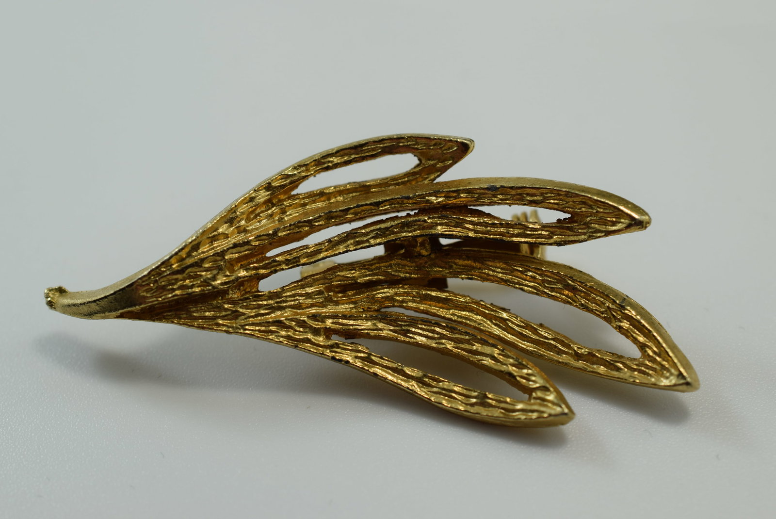Brooch Pin Vintage 2 1/8" Lot IL 192: Brooch Pin Vintage 2 1/8"