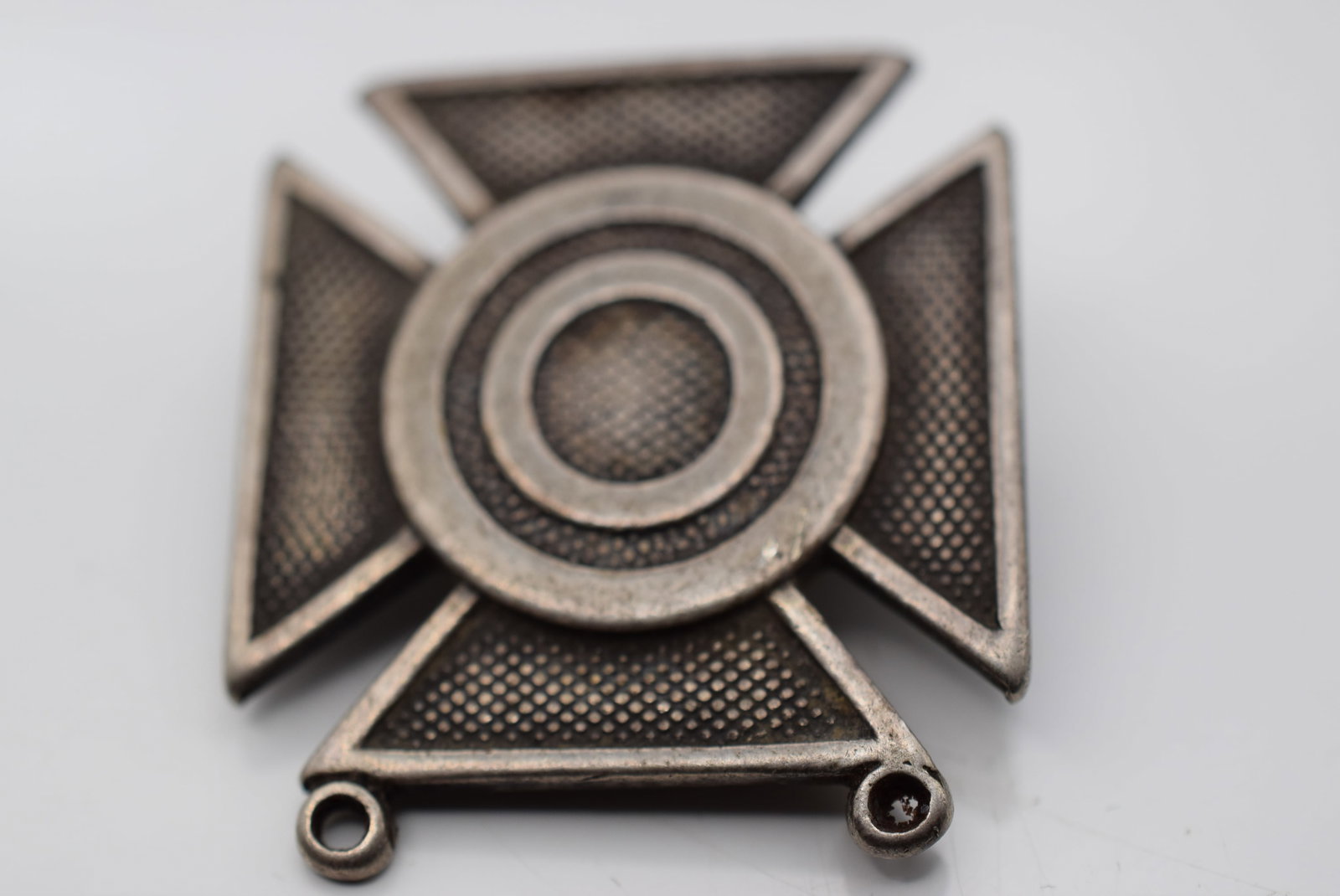 1940's Maltese Cross Brooch Pin Sterling Silver 925 Lot Fi 216: Maltese Cross Brooch Pin Sterling Silver 925 weighs 10 grams signed Sterling